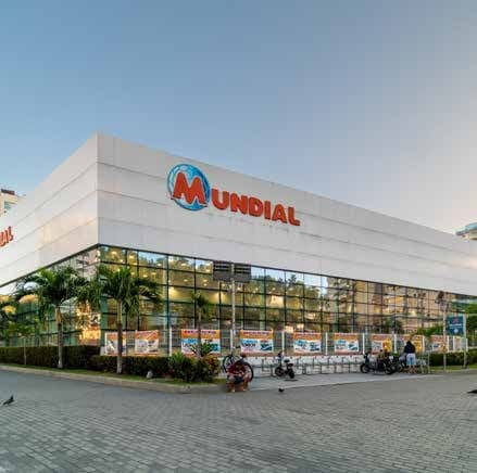 Fachada do Hipermercado Mundial em Icaraí